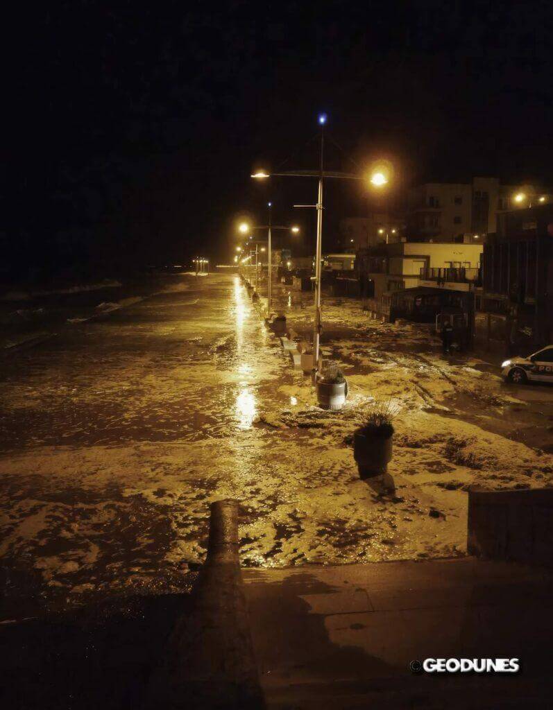 Digue de Malo submergée