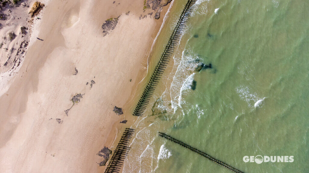 orthophotographie de pieux hydrauliques pour la protection des côtes