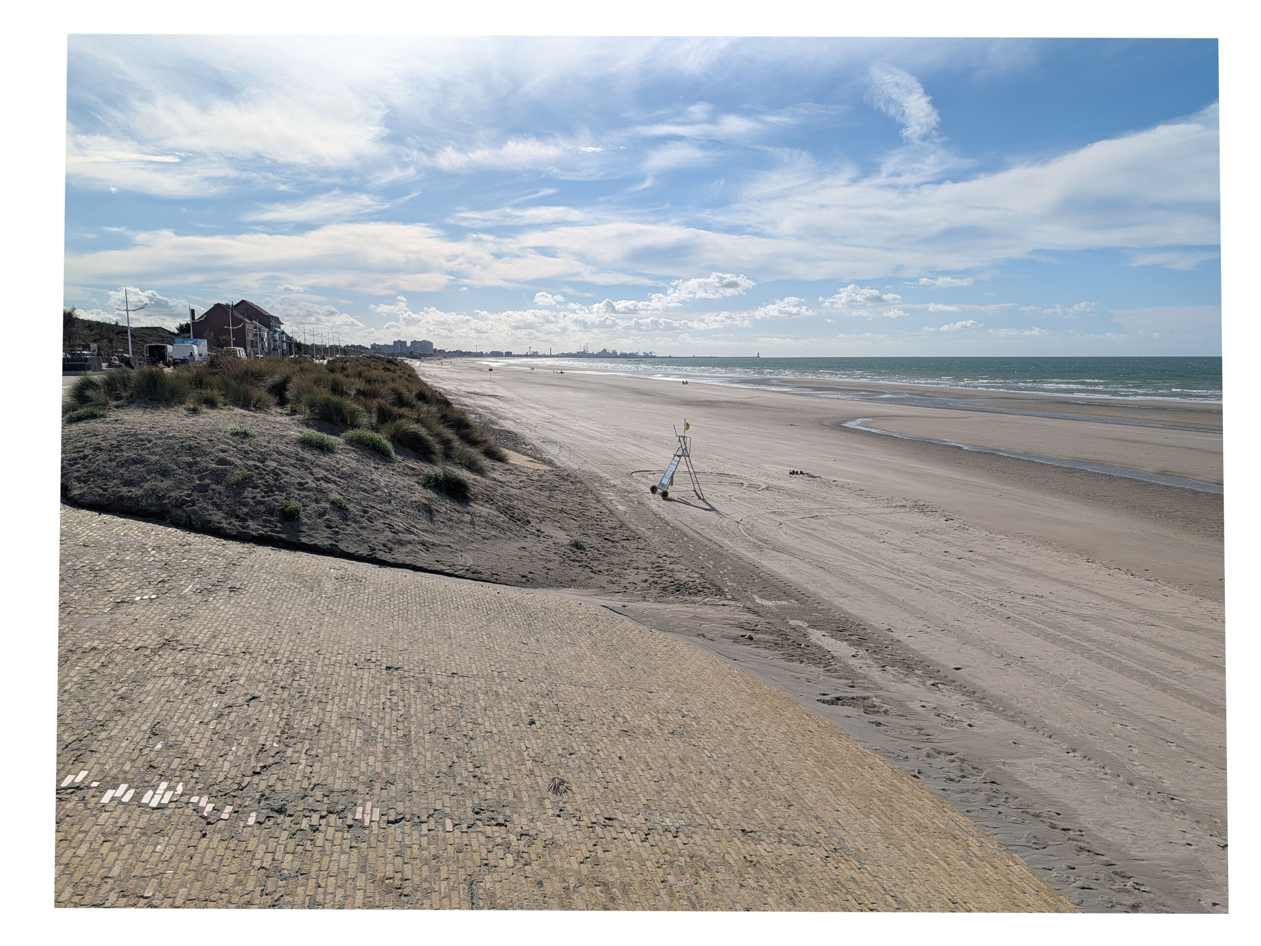 Coastsnap : une nouvelle station inaugurée à Leffrinckoucke rejoint le réseau de la côte d'Opale 6 lfk 20260828 1722 4252 Mathieu Masclet Flahauw 360m alignee scaled